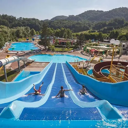 Glamping Olimia Adria Village Lyxtält Podčetrtek