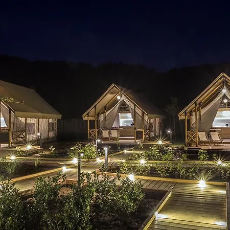 Luxury tent Glamping Olimia Adria Village 5*