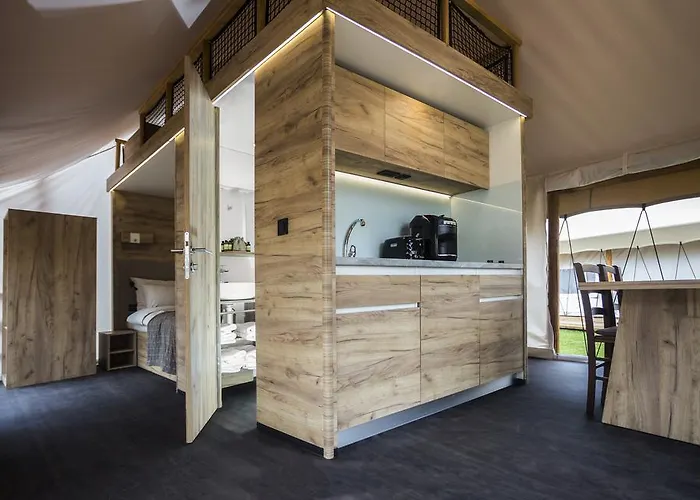 Glamping Olimia Adria Village Luksusowy namiot Podčetrtek