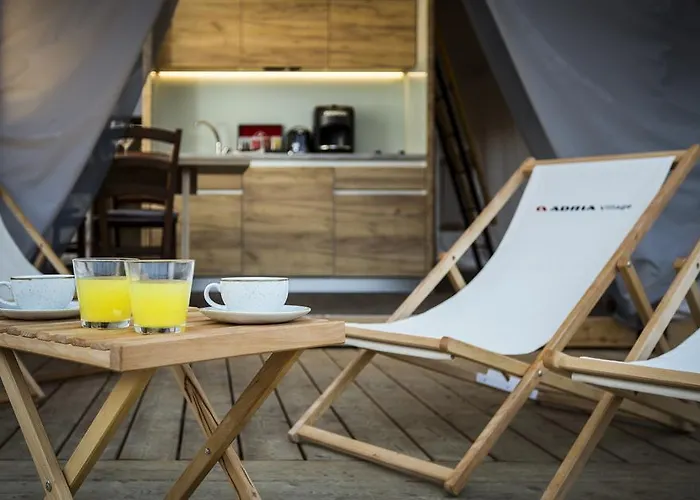 Glamping Olimia Adria Village 豪华帐篷